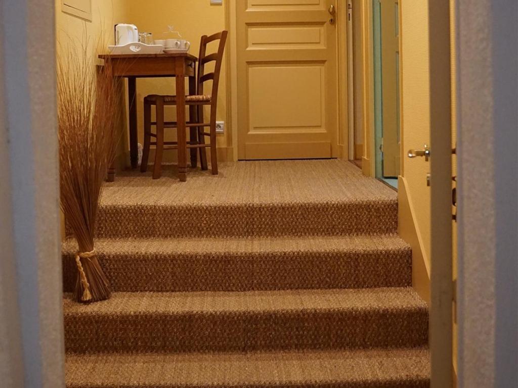 Hotel Moulin Notre Dame Saint-Genès-de-Castillon Habitación foto